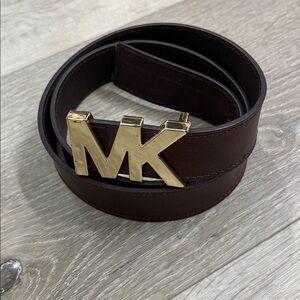Michael Kors Leather Belt Brown Size Large Gold Monogram Buckle
